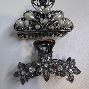 Elegant Silver and Pearl Hair Clip (Set of 2)